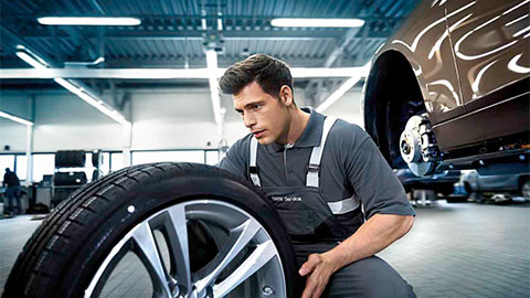 Szervizelés a BMW Schneider márkaszervizben, Pécs