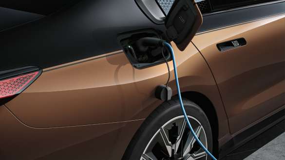BMW M eDrive.